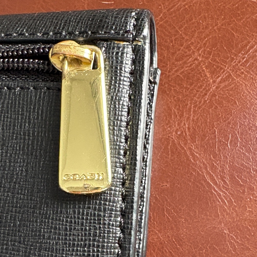 Coach Black Leather Clutch Wallet - Picture 15 of 15